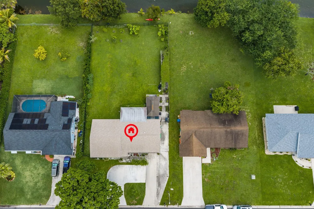 278 SANDPIPER AVENUE Royal Palm Beach, FL 33411