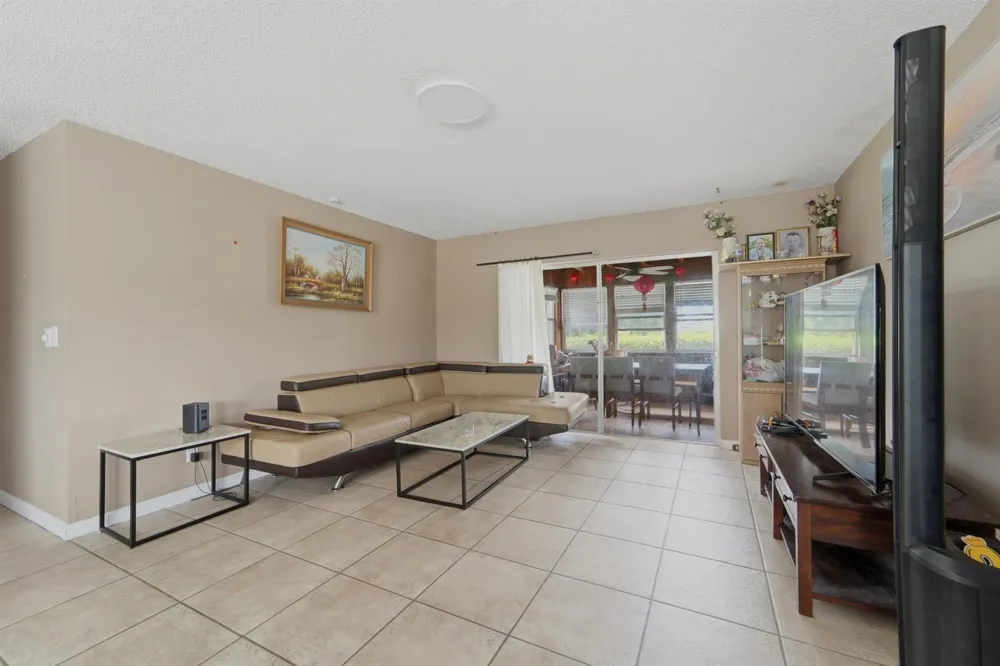 278 SANDPIPER AVENUE Royal Palm Beach, FL 33411