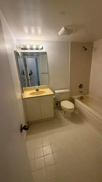 8741 Wiles Road #305 Coral Springs, FL 33067