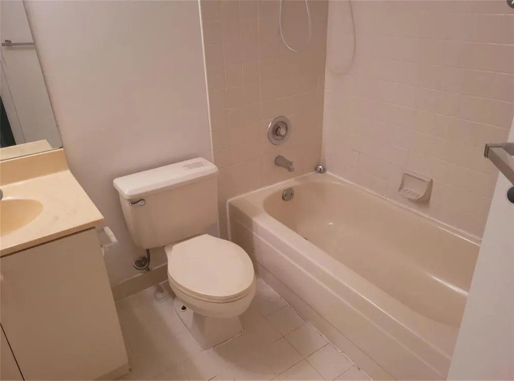 8741 Wiles Road #305 Coral Springs, FL 33067