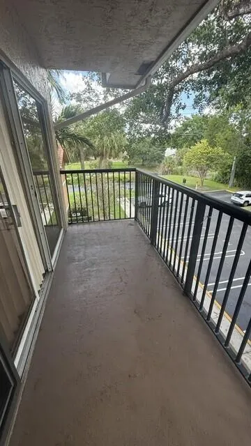 8741 Wiles Road #305 Coral Springs, FL 33067