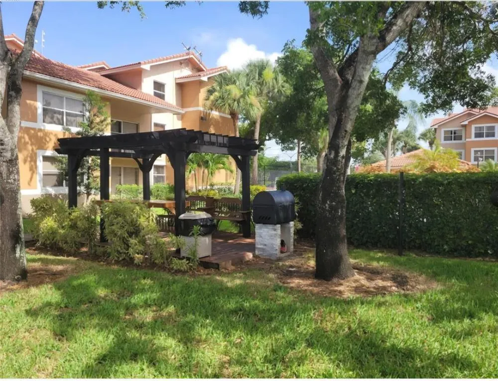 8741 Wiles Road #305 Coral Springs, FL 33067
