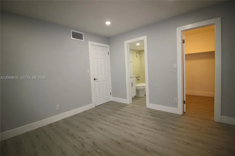 8701 SW 141st St #K6 Palmetto Bay, FL 33176