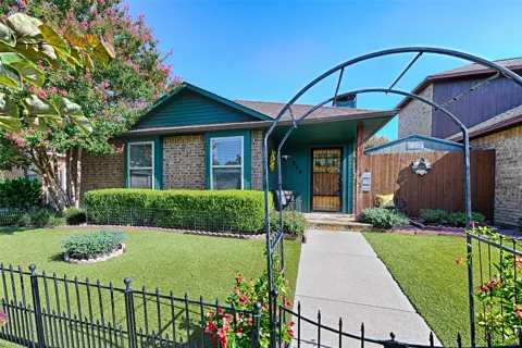 240 Dewey Court