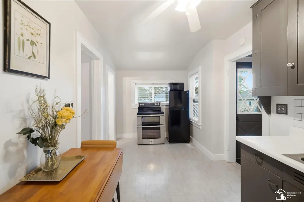 624 Palmwood Avenue Monroe City, MI 48161