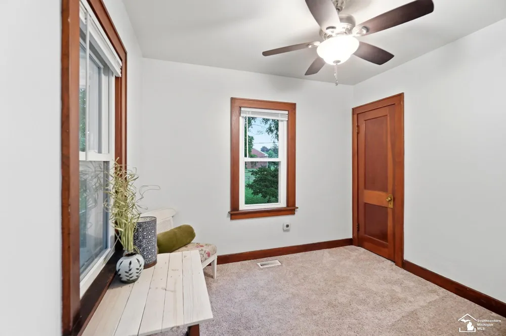 624 Palmwood Avenue Monroe City, MI 48161