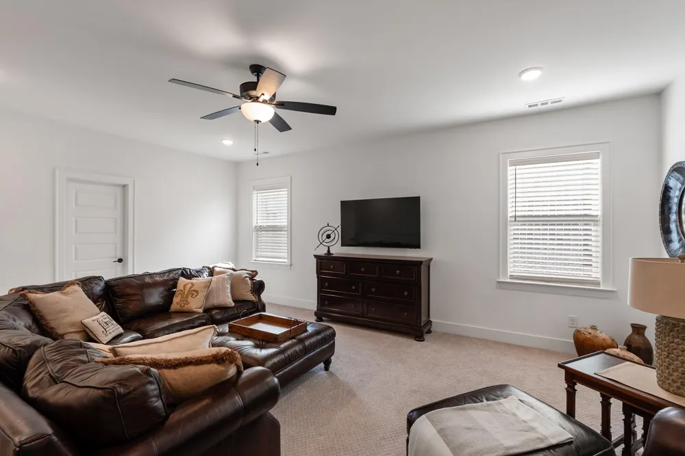 3312 Longport Ln Thompsons Station, TN 37179