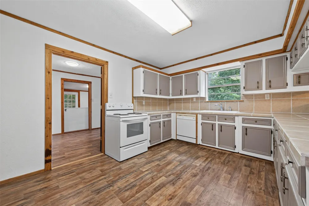 450 Dove Creek Dr Coldspring, TX 77331