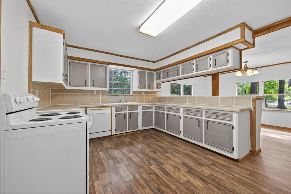 450 Dove Creek Dr Coldspring, TX 77331