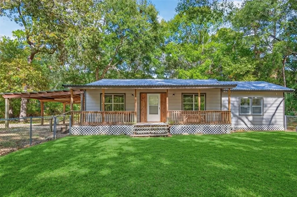 450 Dove Creek Dr Coldspring, TX 77331