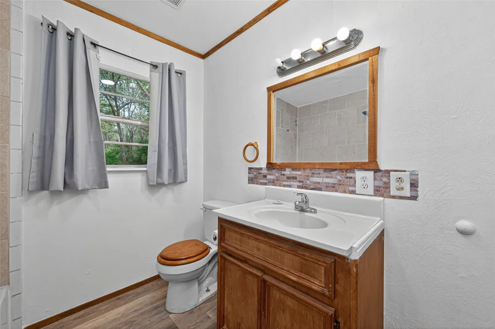 450 Dove Creek Dr Coldspring, TX 77331