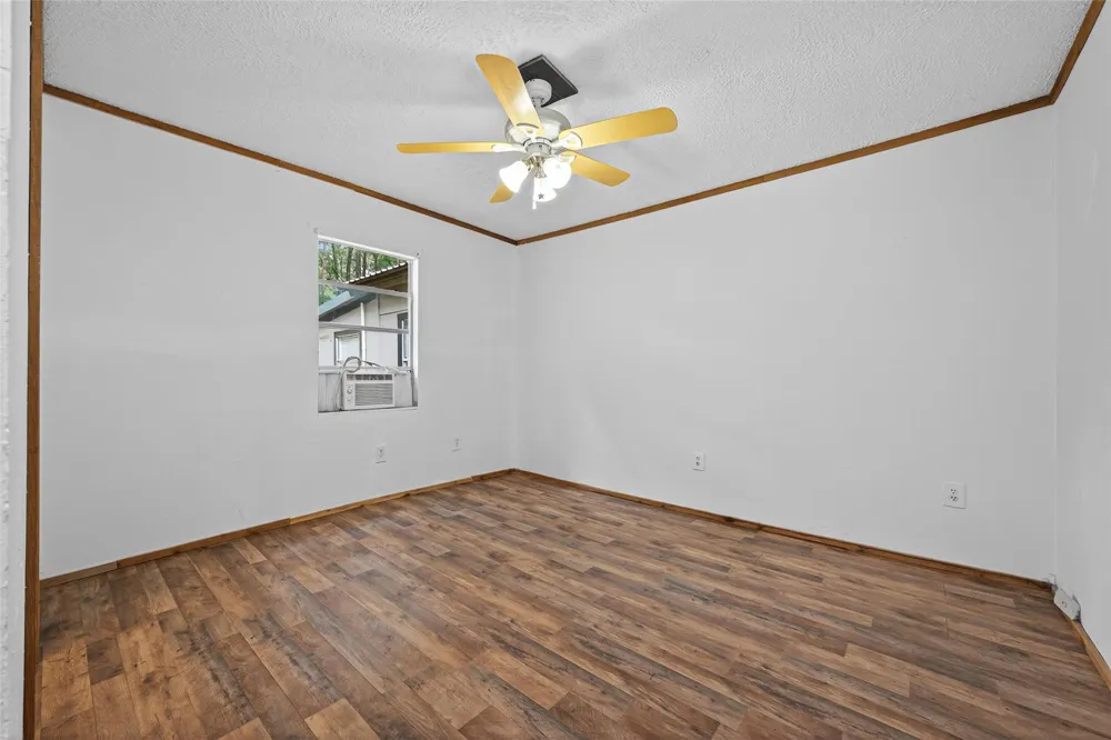 450 Dove Creek Dr Coldspring, TX 77331