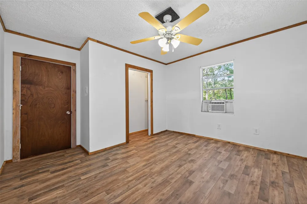 450 Dove Creek Dr Coldspring, TX 77331