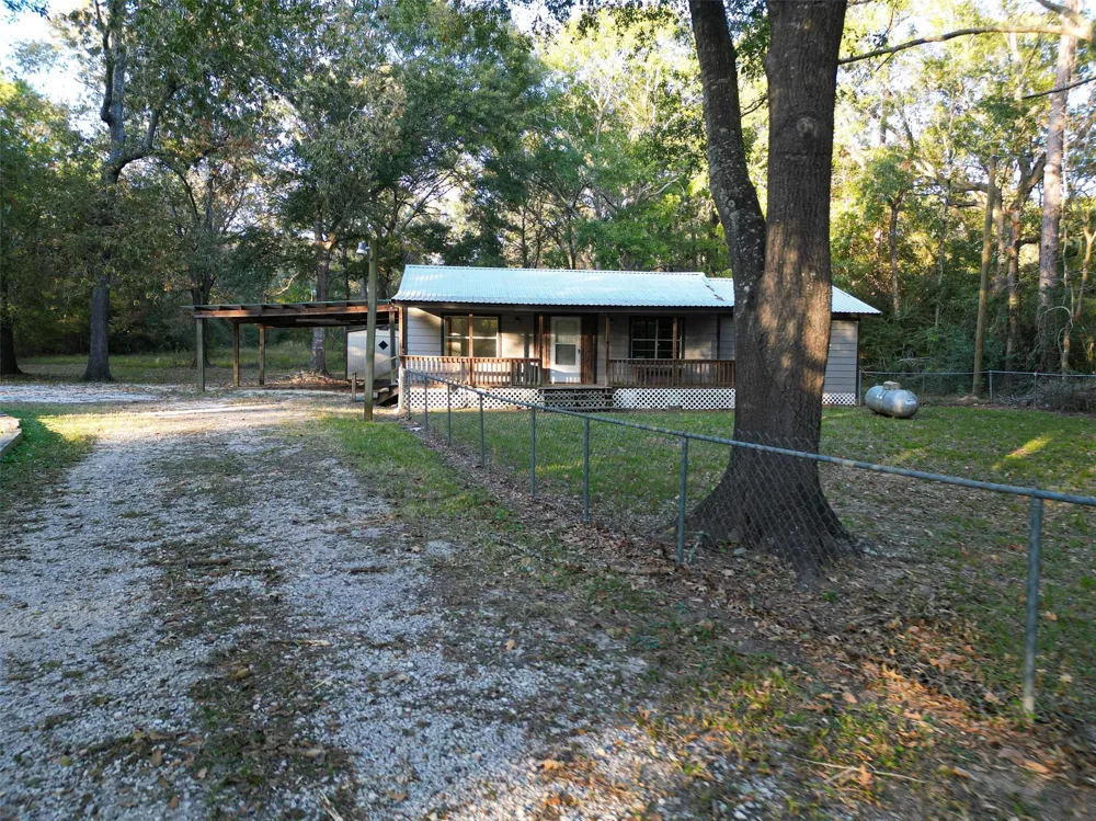 450 Dove Creek Dr Coldspring, TX 77331