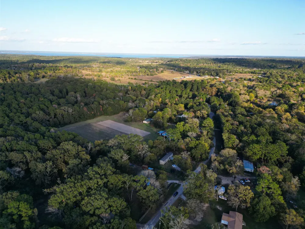 450 Dove Creek Dr Coldspring, TX 77331