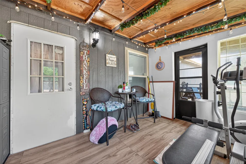 10715 Bozeman Ferry Road Midway, TX 75852