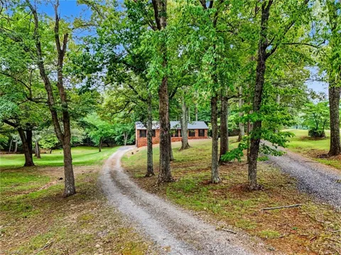 3318 Oak Ridge Road