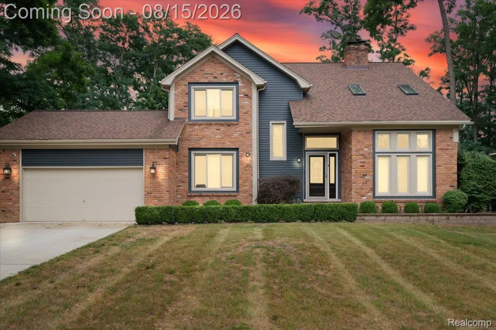 48952 Forest Drive Shelby Charter Township, MI 48317