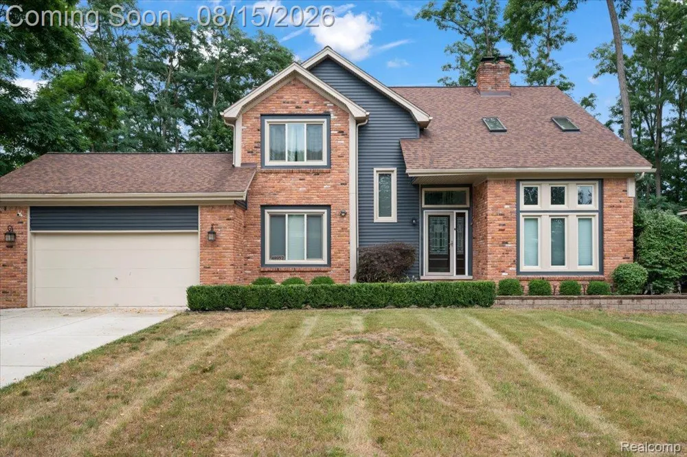 48952 Forest Drive Shelby Charter Township, MI 48317