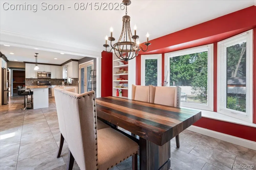 48952 Forest Drive Shelby Charter Township, MI 48317