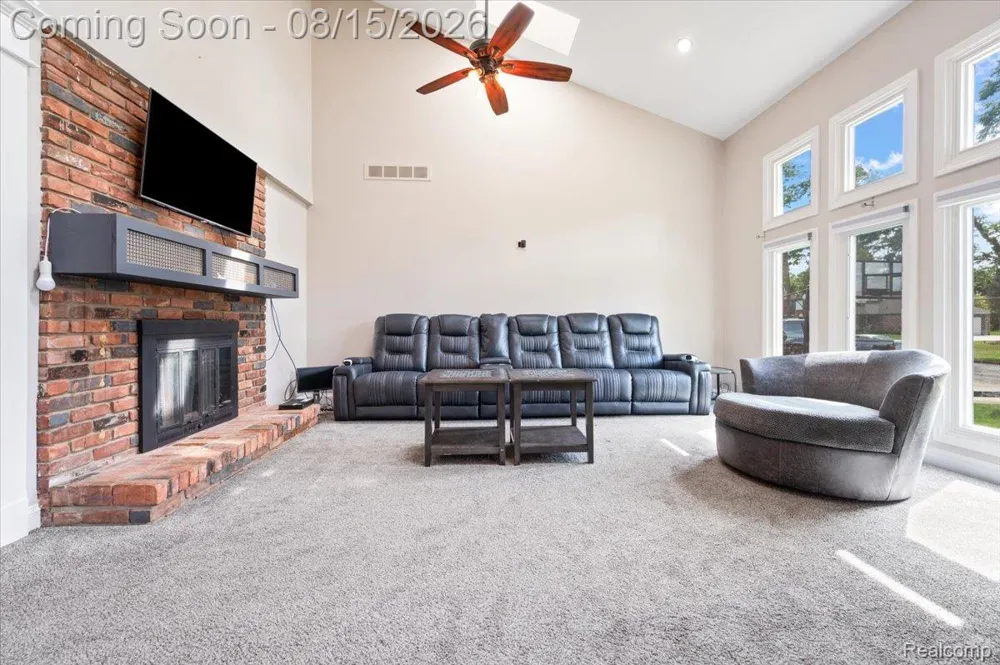 48952 Forest Drive Shelby Charter Township, MI 48317