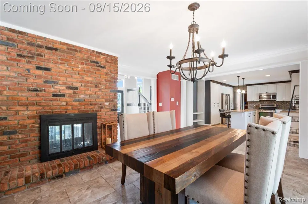 48952 Forest Drive Shelby Charter Township, MI 48317