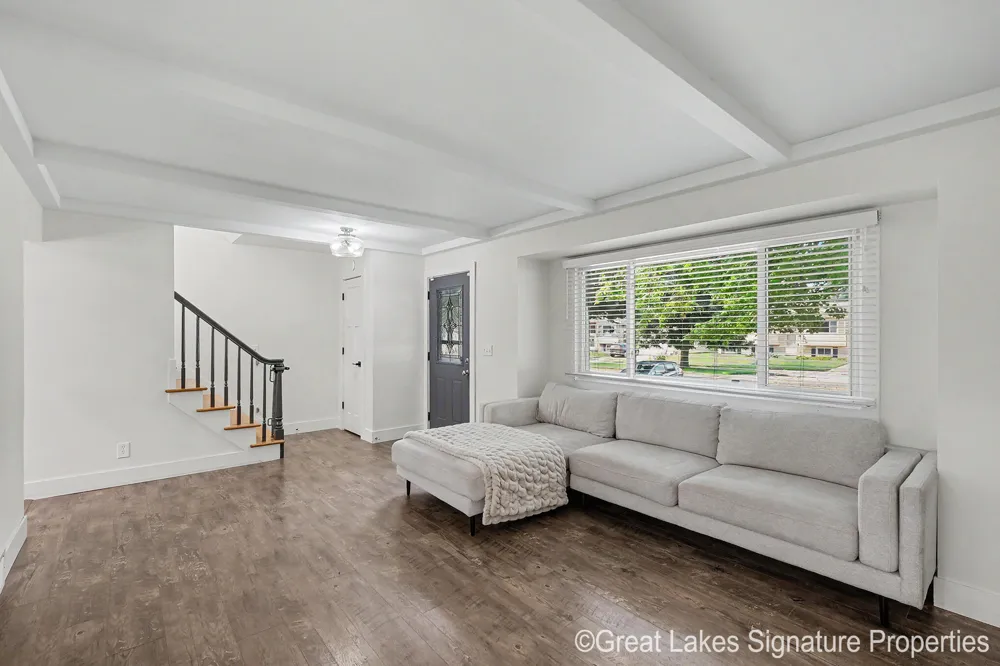8282 Courtland Drive NE Cannon Township, MI 49341