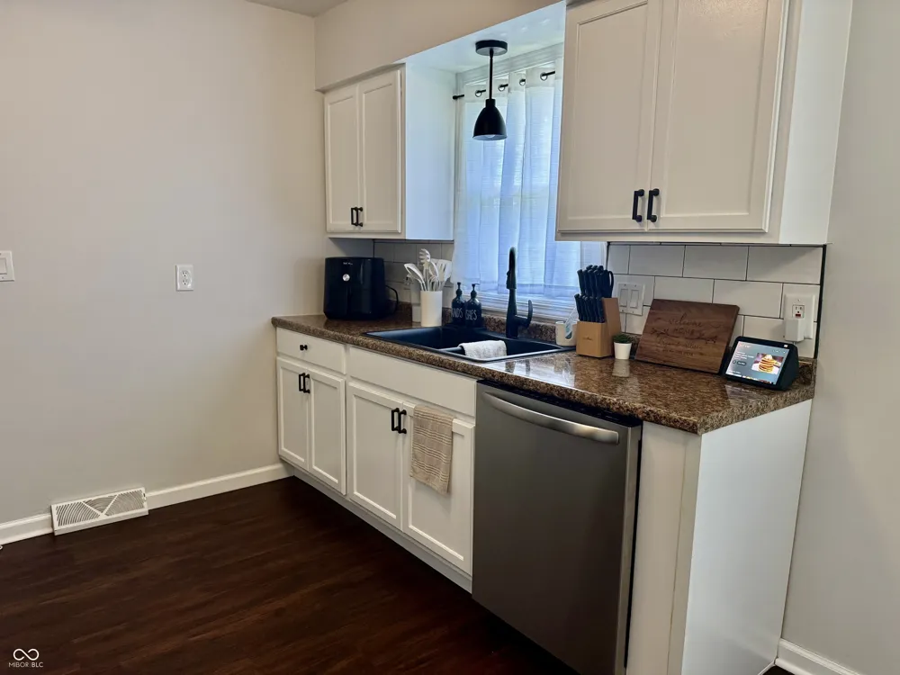 202 Wayside Drive Plainfield, IN 46168