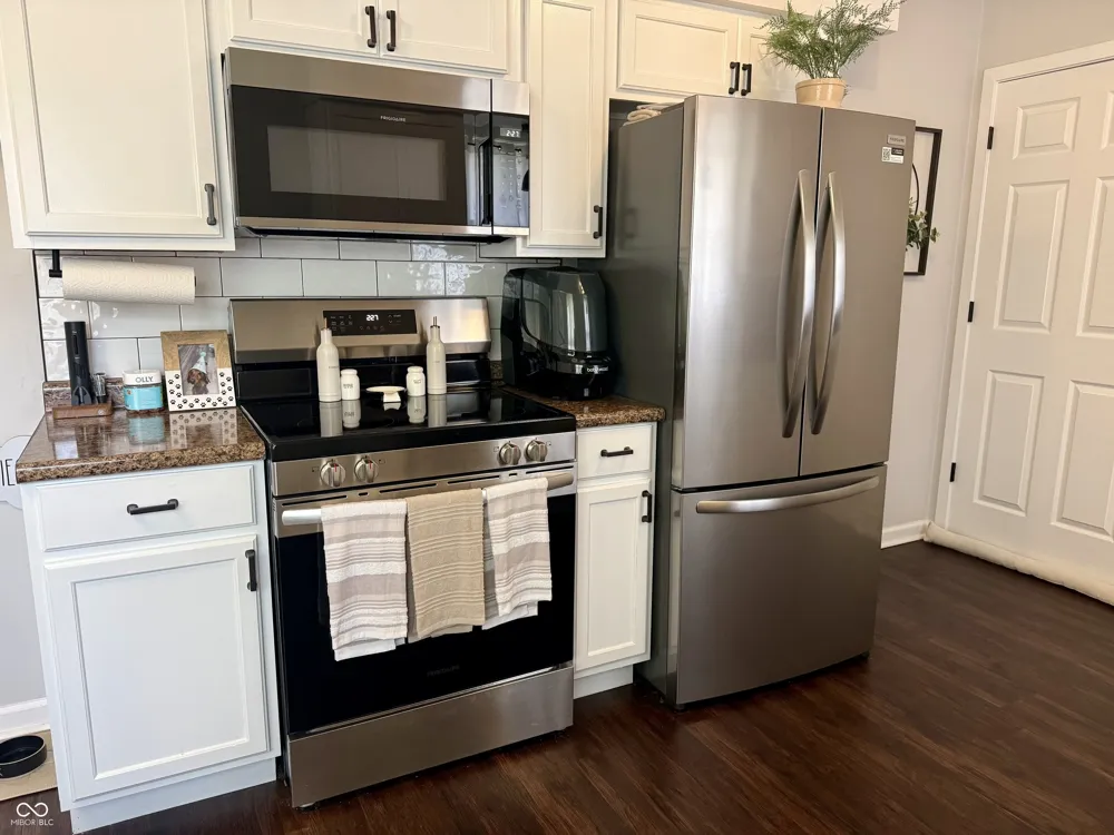 202 Wayside Drive Plainfield, IN 46168