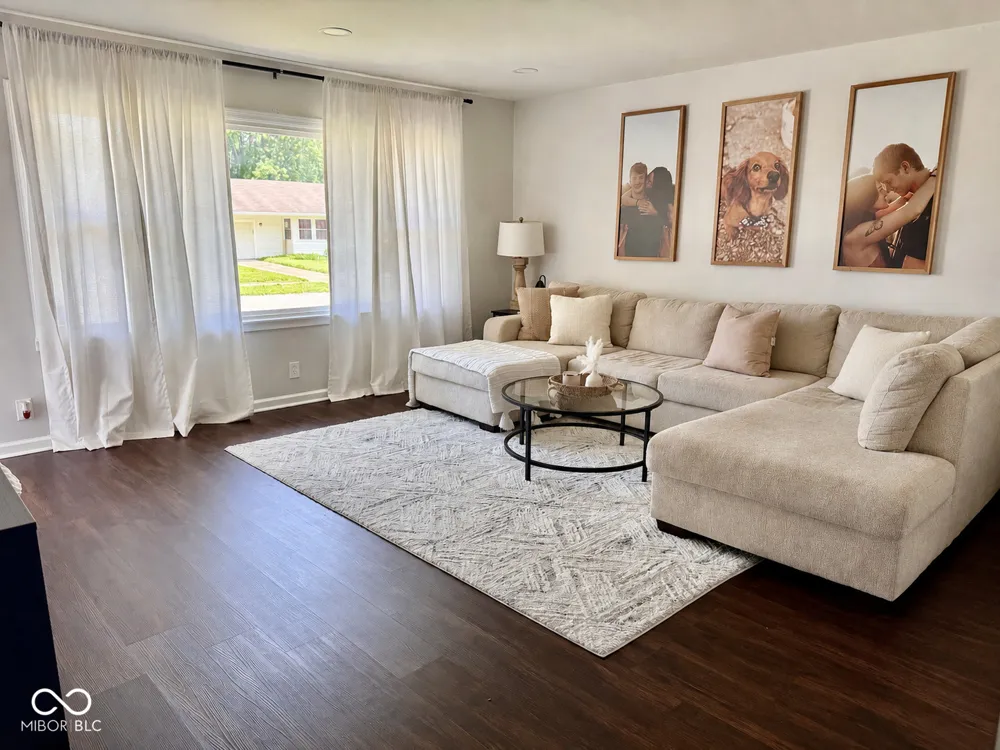 202 Wayside Drive Plainfield, IN 46168