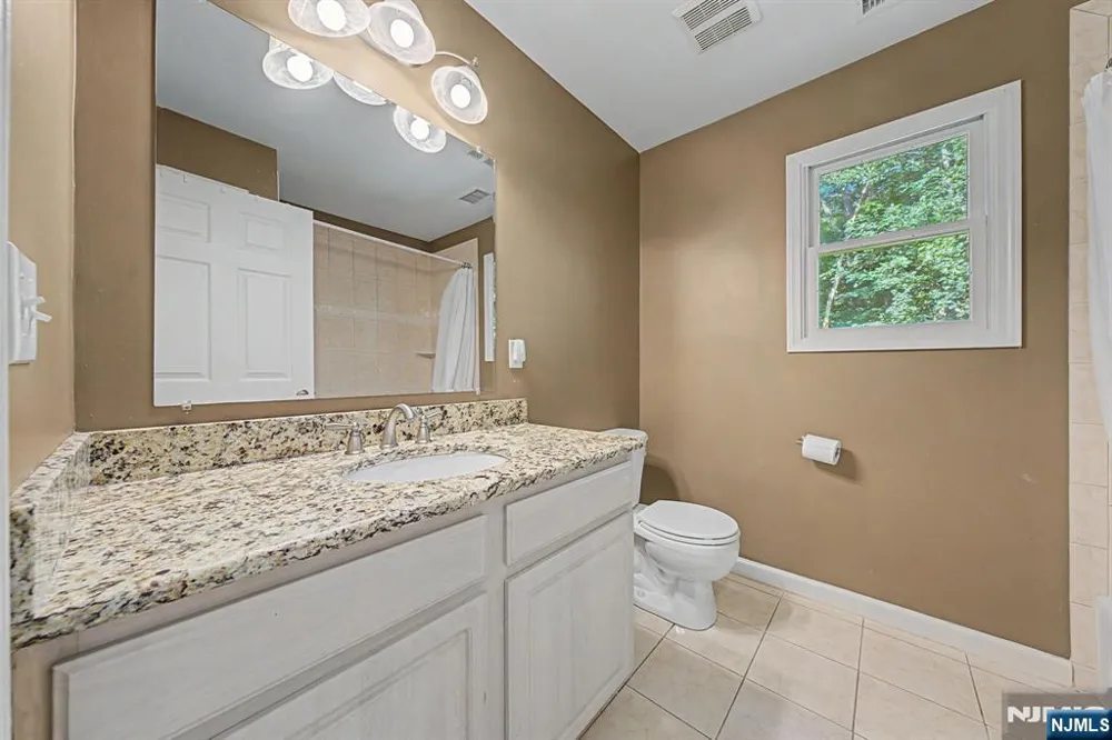 5 Valhalla Way Rockaway Township, NJ 07866