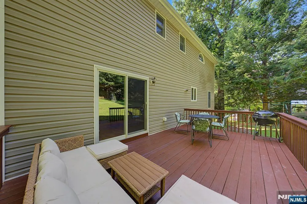 5 Valhalla Way Rockaway Township, NJ 07866