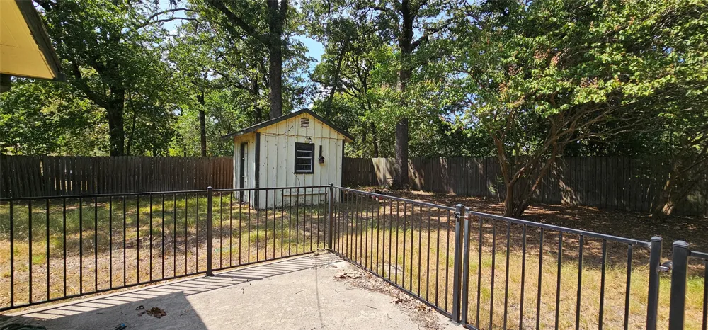 509 Hillcrest Drive Tool, TX 75143