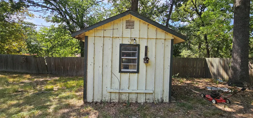 509 Hillcrest Drive Tool, TX 75143