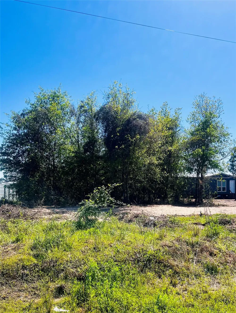 1942 County Road 3542 Cleveland, TX 77327