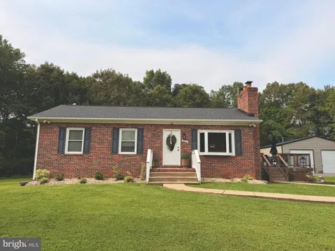 1582 SHELDON LANE