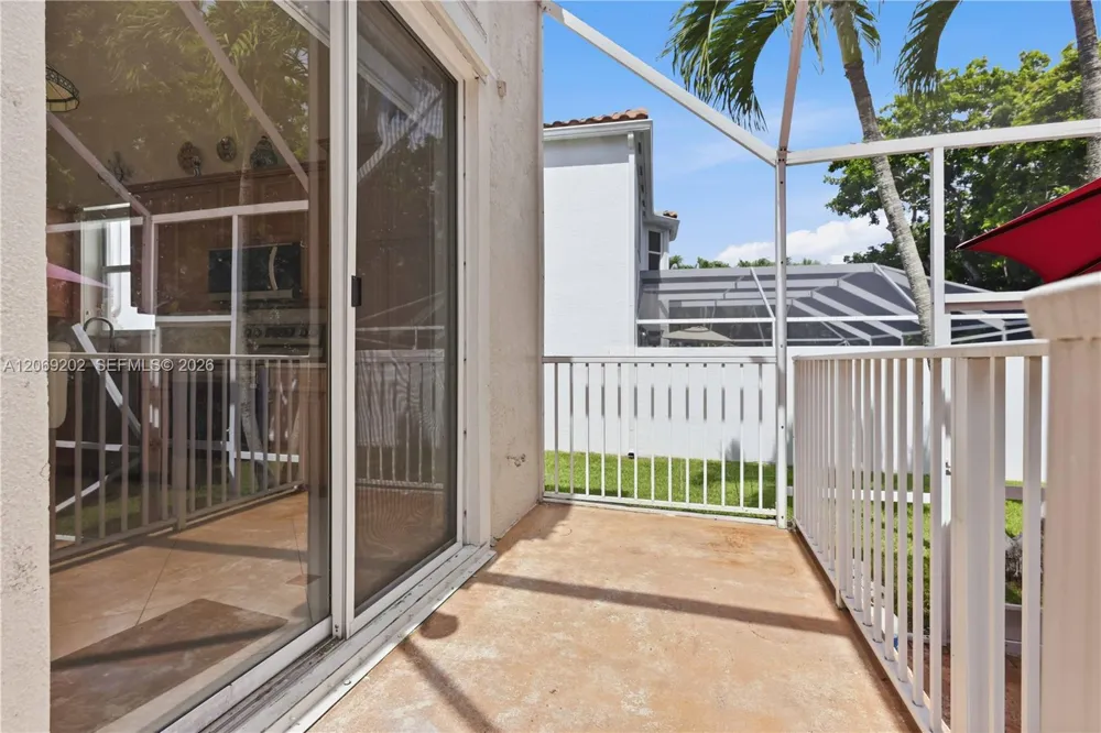 15845 NW 14th Rd Pembroke Pines, FL 33028
