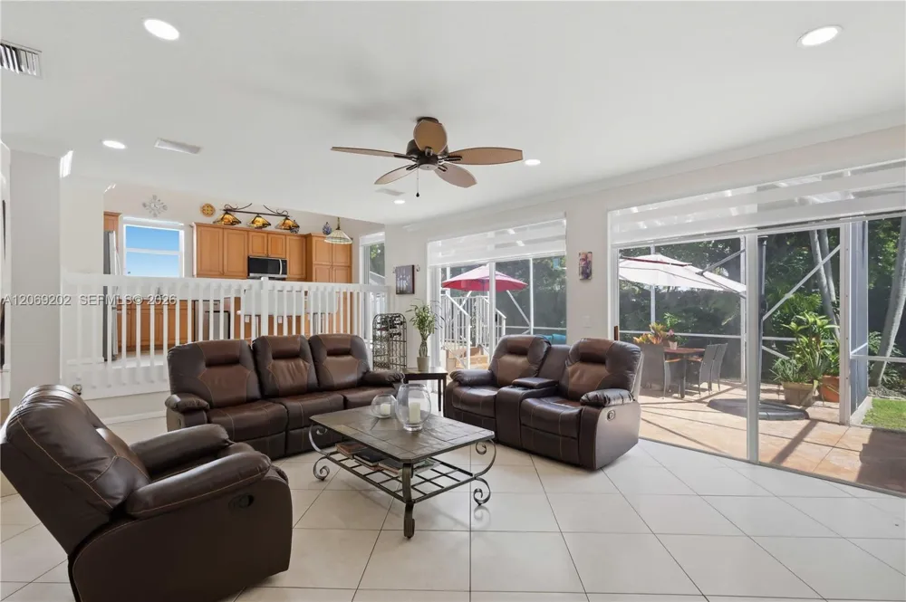 15845 NW 14th Rd Pembroke Pines, FL 33028