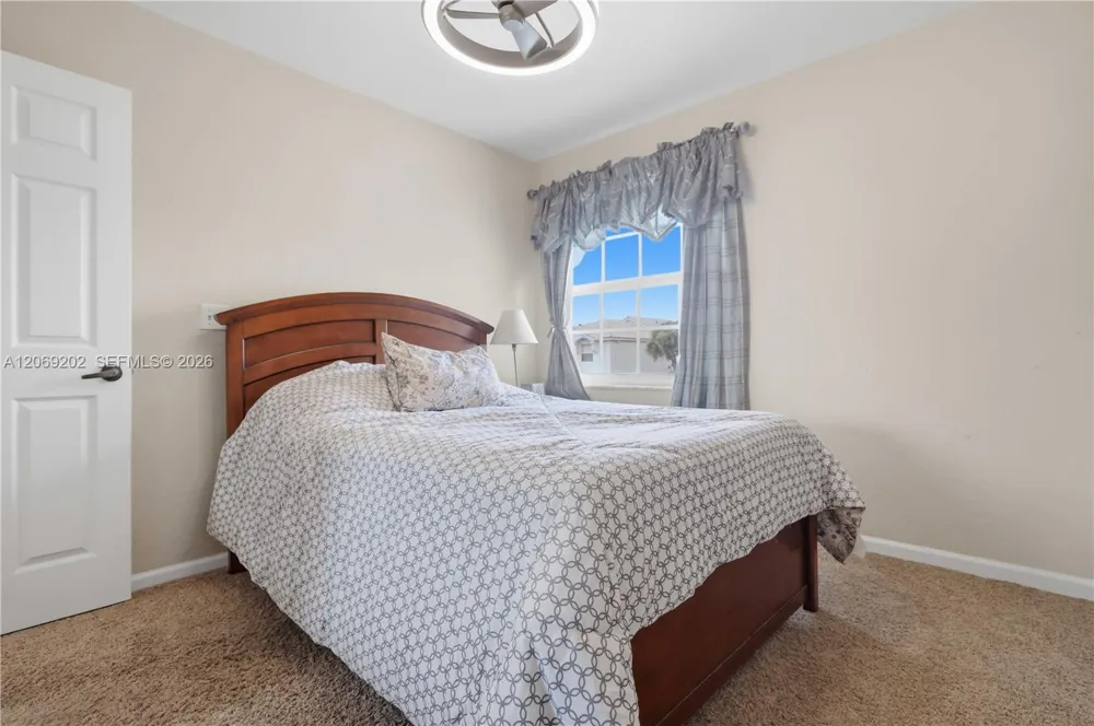 15845 NW 14th Rd Pembroke Pines, FL 33028