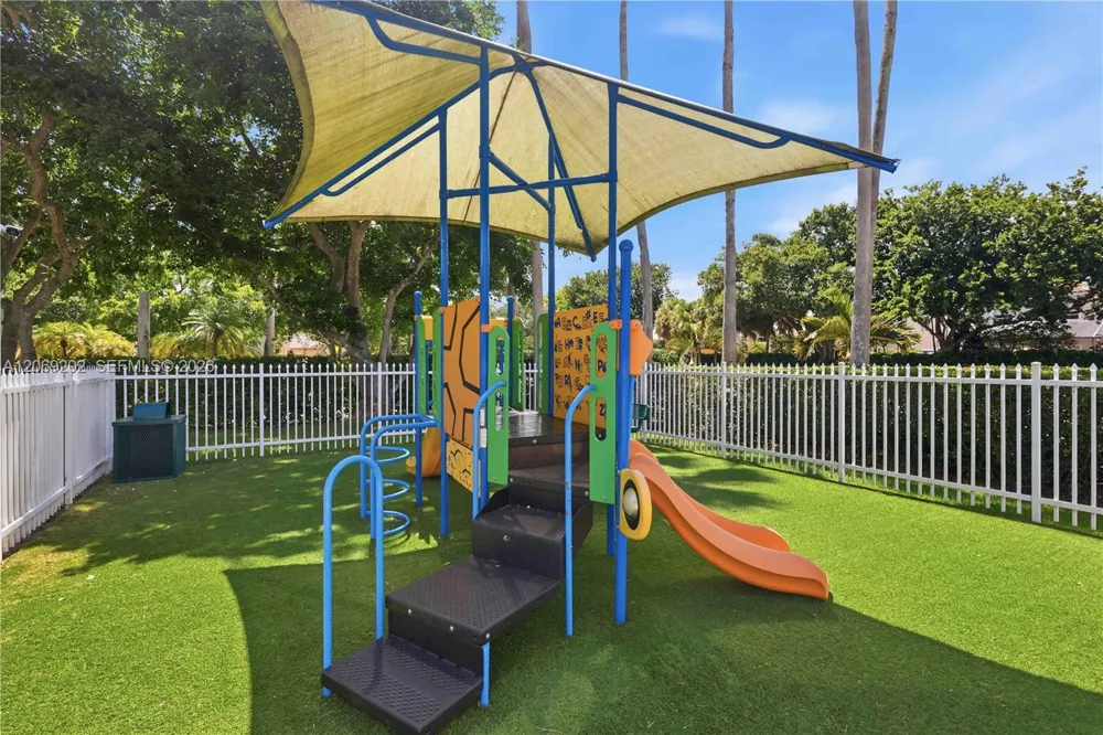 15845 NW 14th Rd Pembroke Pines, FL 33028