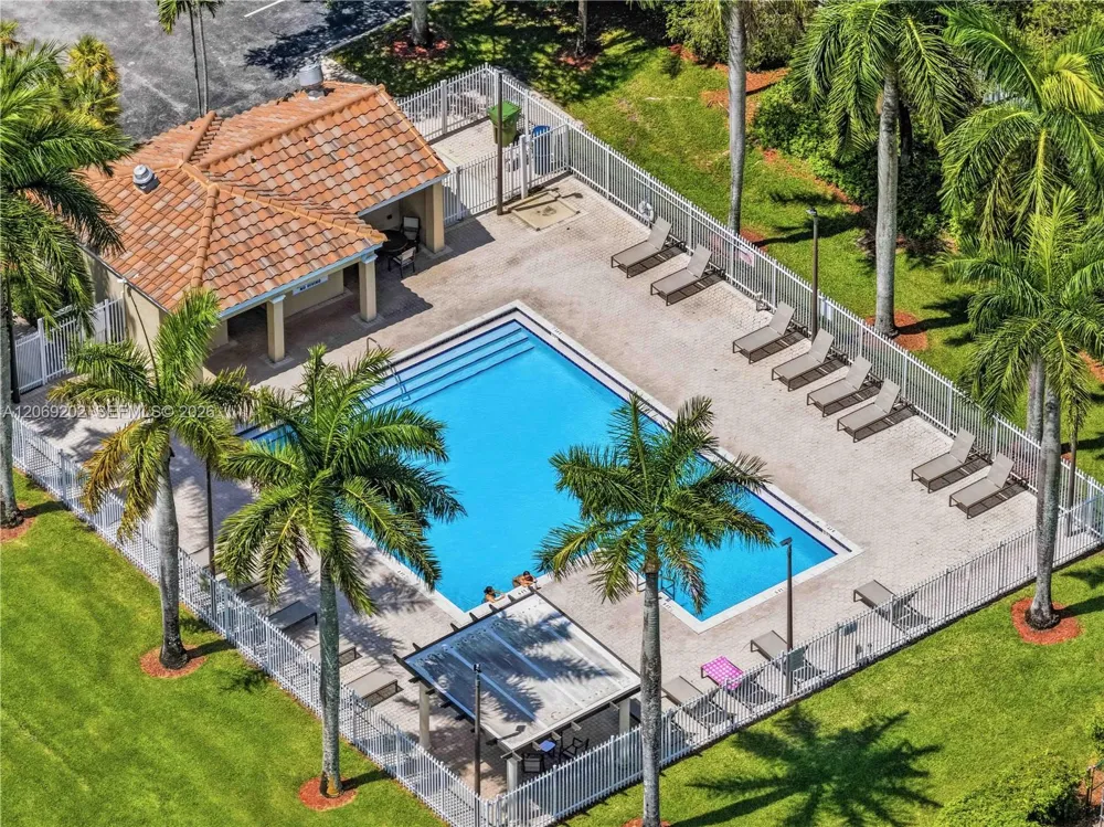 15845 NW 14th Rd Pembroke Pines, FL 33028