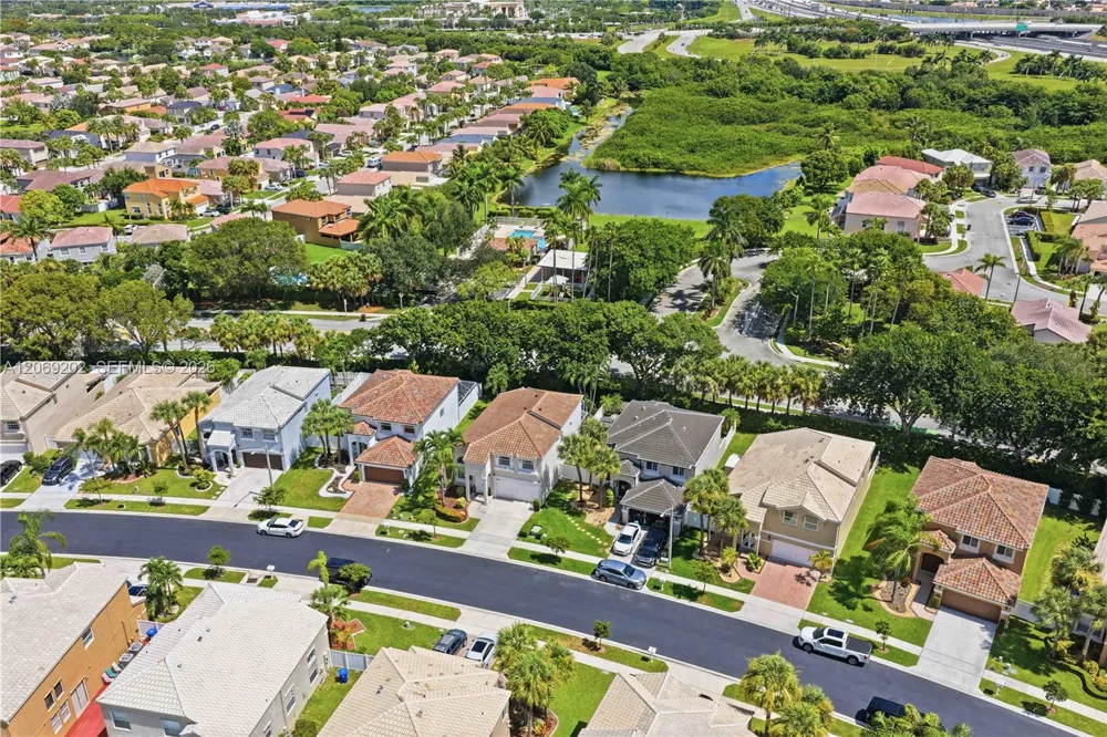 15845 NW 14th Rd Pembroke Pines, FL 33028