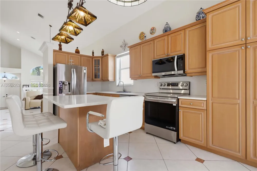 15845 NW 14th Rd Pembroke Pines, FL 33028