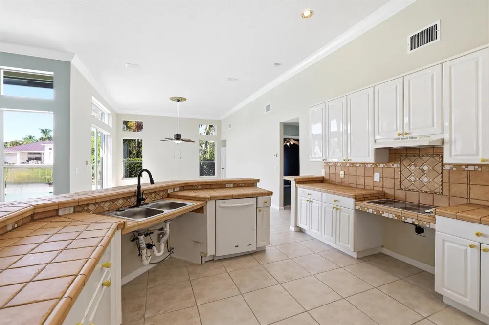 533 Cypress Green Circle Wellington, FL 33414