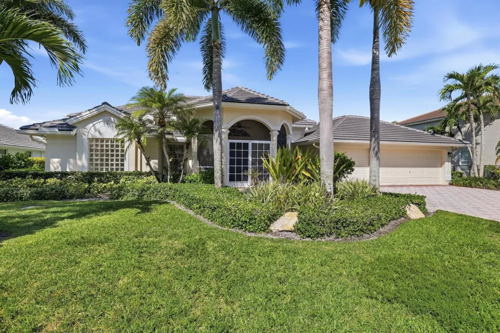 533 Cypress Green Circle Wellington, FL 33414