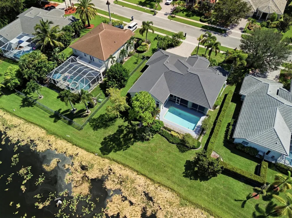 533 Cypress Green Circle Wellington, FL 33414
