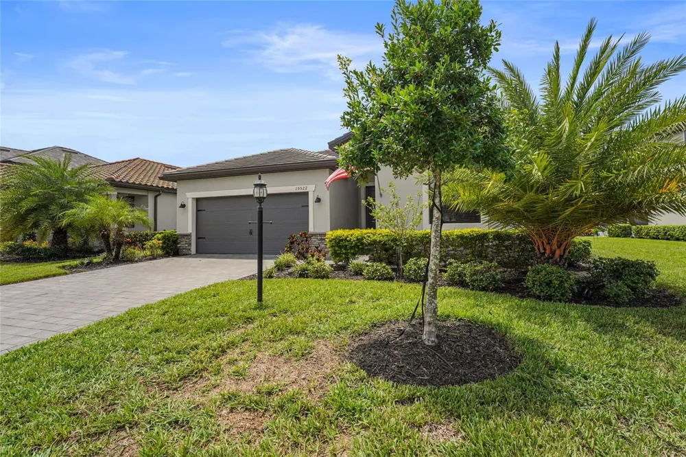 15522 ISLANDWALK AVENUE Bradenton, FL 34211