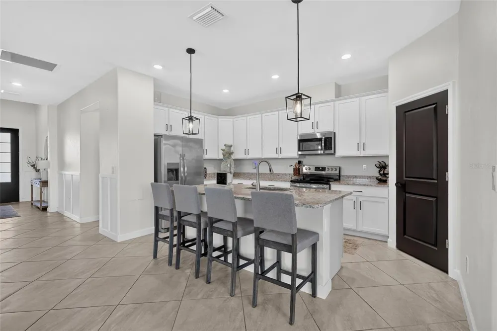 15522 ISLANDWALK AVENUE Bradenton, FL 34211