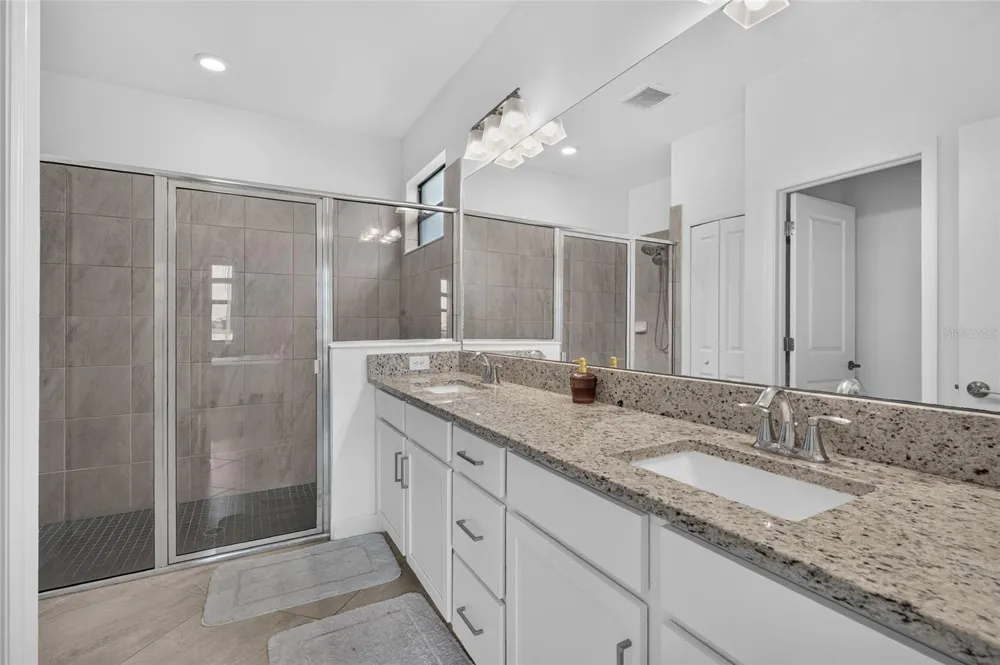 15522 ISLANDWALK AVENUE Bradenton, FL 34211