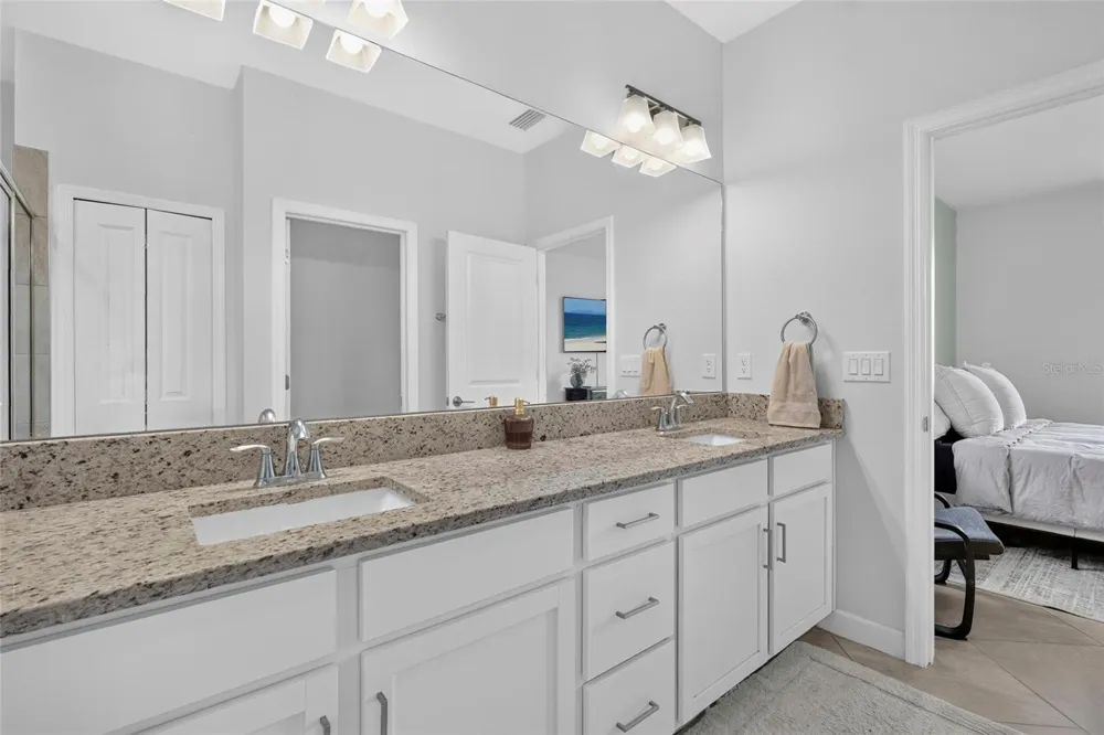 15522 ISLANDWALK AVENUE Bradenton, FL 34211